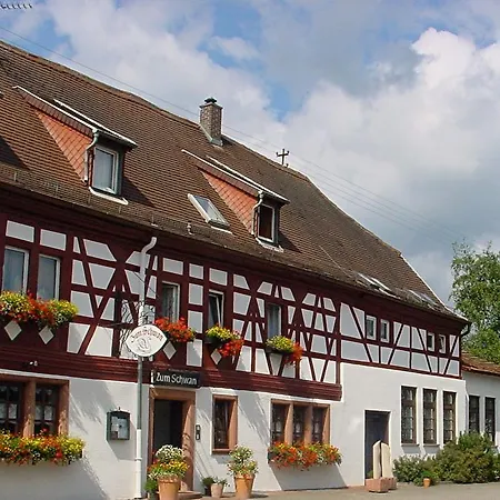 Landgasthof&hotel Zum Schwan Gmbh Trippstadt