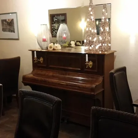 Landgasthof & 